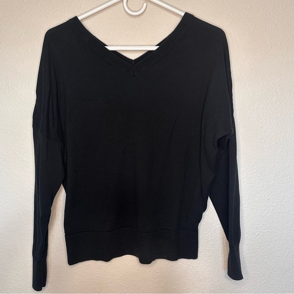 Banana Republic Sweaters - Banana Republic Forever Sweater Black V-Neck Long Sleeve Sweater. Size Small
